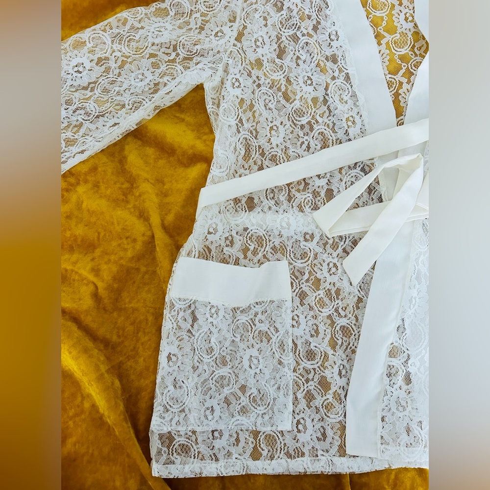 VINTAGE 70s Sears Lace Robe - Picture 9 of 9